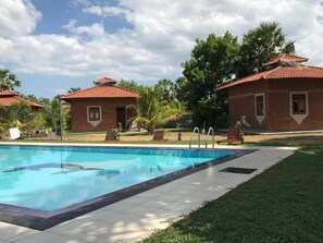 Chambre Double Deluxe, vue jardin | Piscine