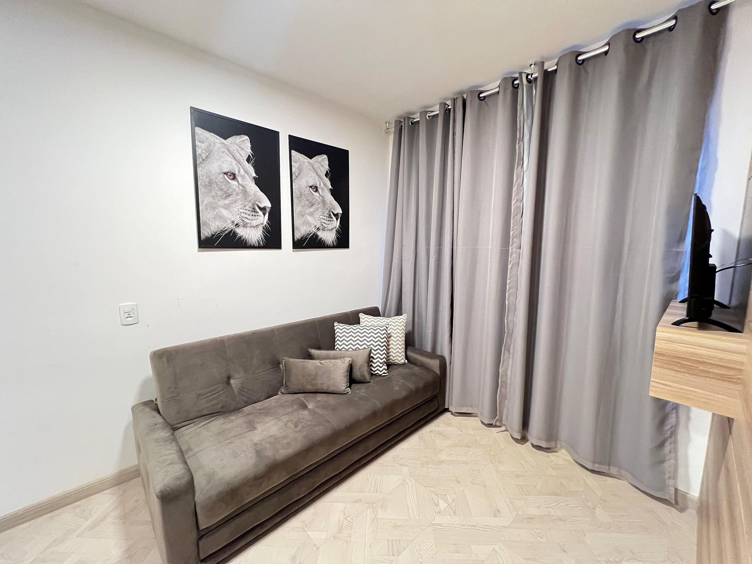 Apartment | Ruang tamu | TV skrin rata 