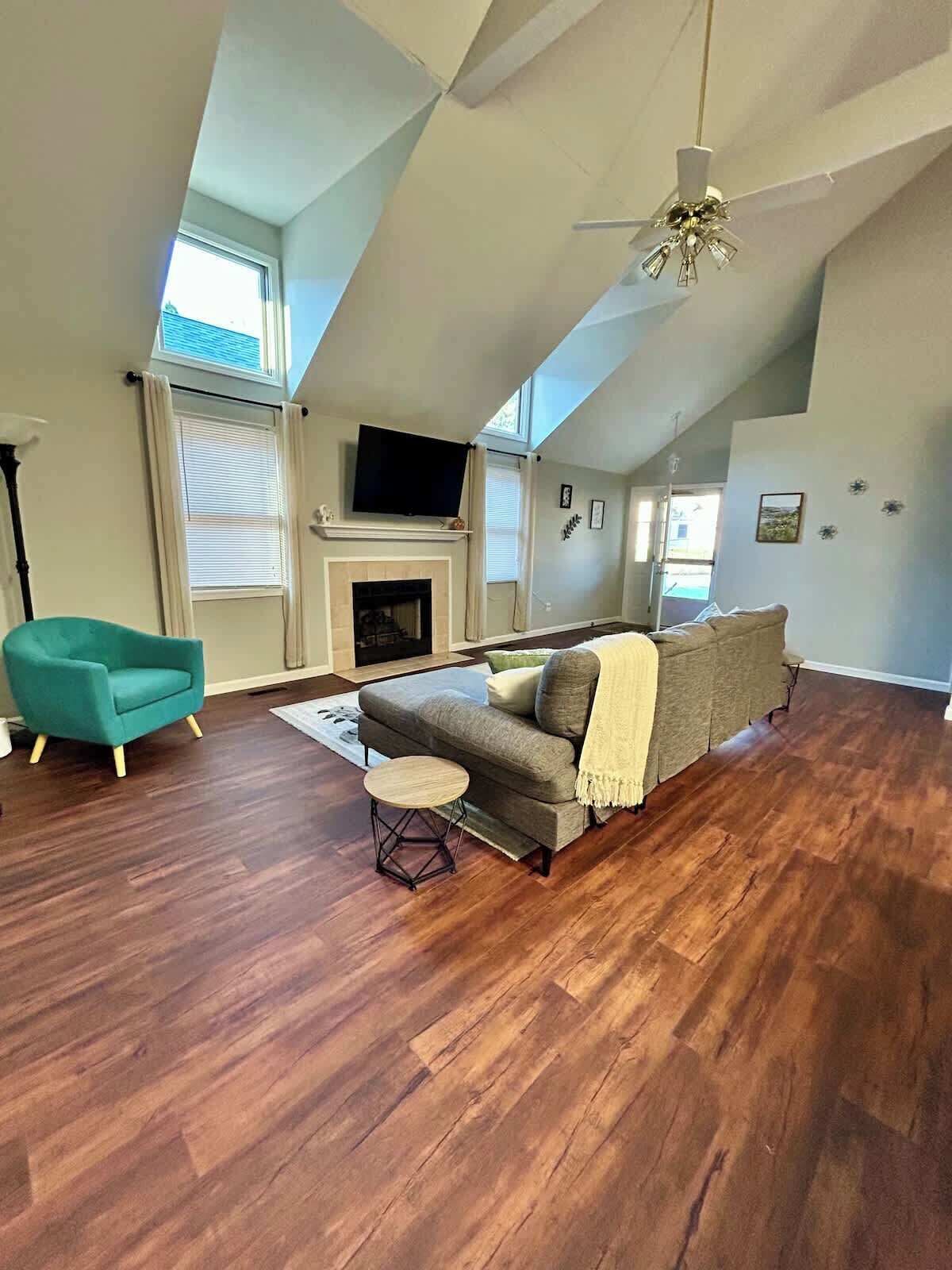Cosy Cottage Near Downtown Bloomington - 布盧明頓