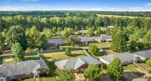 Exterior - Just the Place 3BR/3BA Sleeps 7 (Auburn)