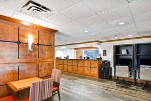 Lobby - Hampton Inn (Memphis)