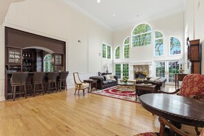 Interior - 3 acres Mansion on a Golf Course, Lake Mohawk and Appalachian Mountain views (Sparta)