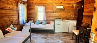 KIZILBÜK AHŞAP EVLERİ
