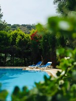 Seasonal outdoor pool