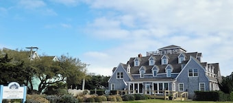 The Castle Inn at Silver Lake