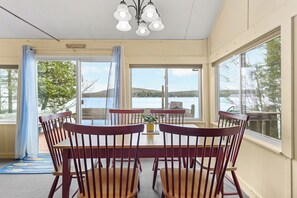 Dining - Lazy Daze Beech Hill Pond - New! Waterfront Camp (Otis)