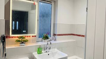 Appartement, 1 slaapkamer | Badkamer