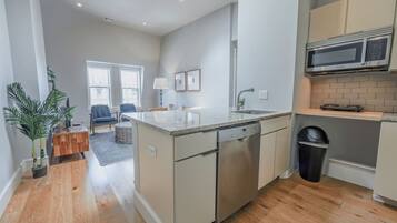 Fridge, microwave, dishwasher, coffee/tea maker