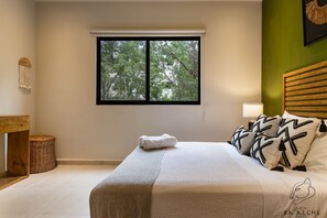 Iron/ironing board, Internet, bed sheets - Amazing 3 BR apartment CASA TIBURON w / 4 Pools / BBQ / 10 min Drive to Beach (Playa del Carmen)
