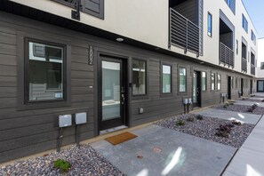 Exterior detail - Leo's Cozy Getaway near SLC Airport and Downtown (Salt Lake City)
