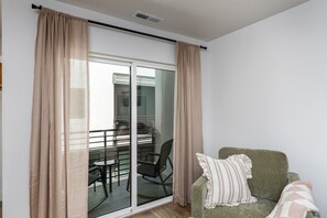 Living area - Leo's Cozy Getaway near SLC Airport and Downtown (Salt Lake City)