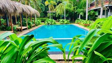 Chambre Double Deluxe, balcon, vue piscine | Piscine