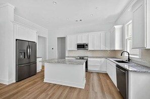 Paper towels - Luxe New 2BR in Adair Park Downtown Woodstock GA Walk to Main Street (Woodstock)