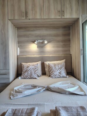Room - Athanasiou Apartment with Sea & Mountain Views (Leptokarya)