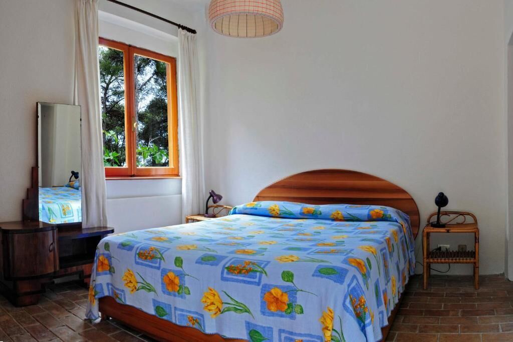 Comfort kamer, 1 twee- of 2 eenpersoonsbedden, terras, uitzicht op zee | Een bureau, een laptopwerkplek, verduisterende gordijnen
