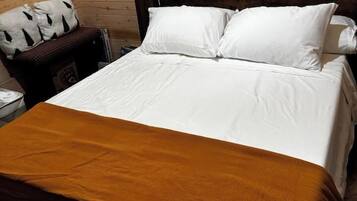Free WiFi, bed sheets