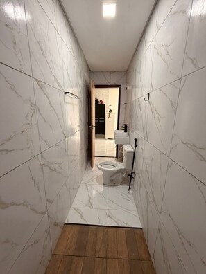 Handdoeken, toiletpapier