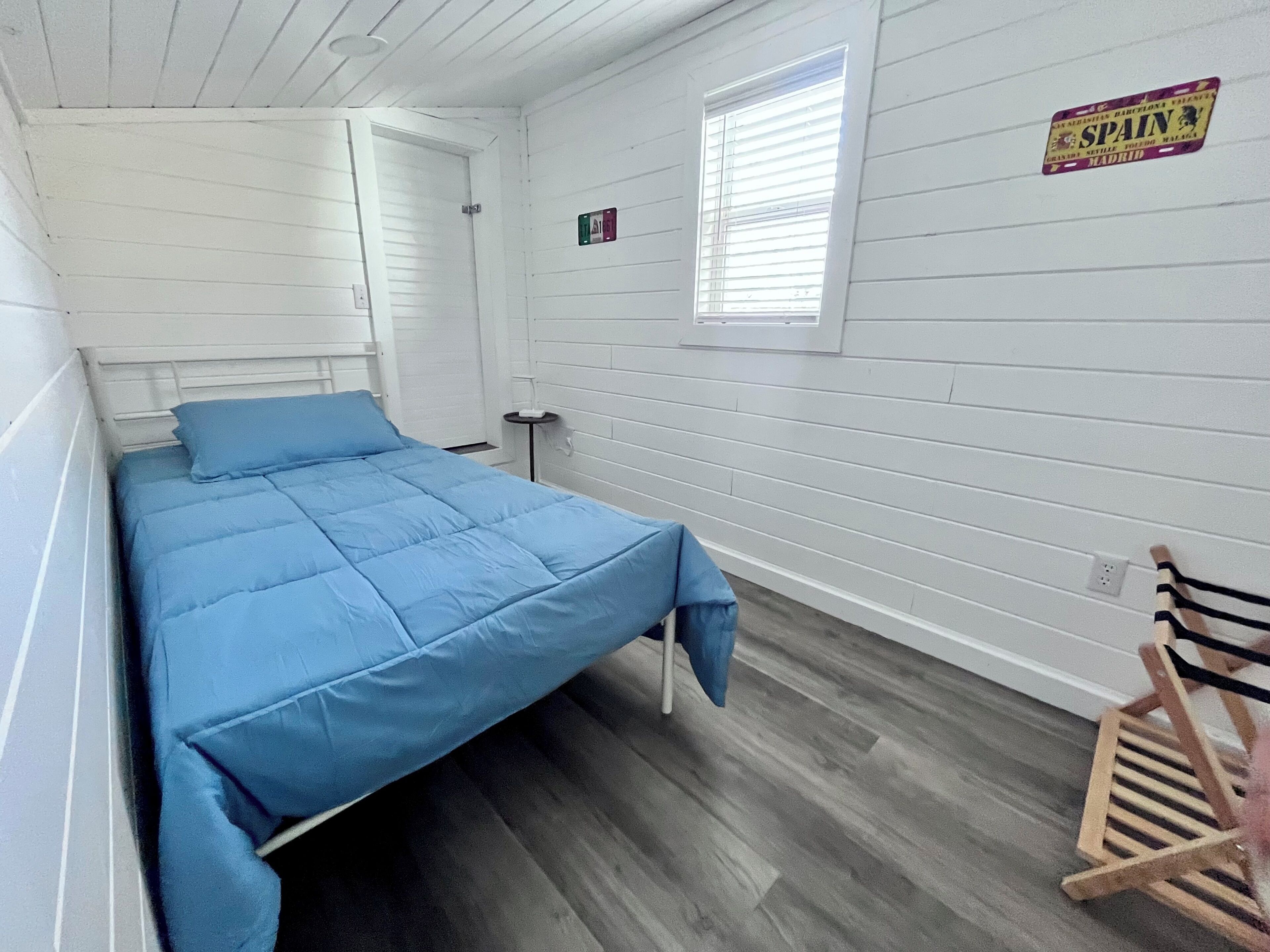 2 dormitorios, escritorio, wifi gratis y ropa de cama