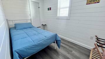 2 dormitorios, escritorio, wifi gratis y ropa de cama