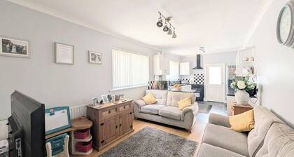 Spacious 5BR | Ideal for Contractors & Long Stays