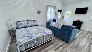 1 bedroom, WiFi (free), bed sheets