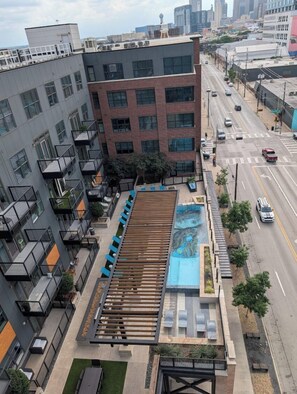 Exterior - Top Floor Retreat in Deep Ellum (Dallas)