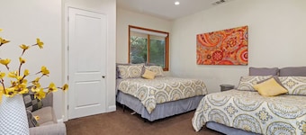 Private Lake - 19 Acres - Fishing, Game Room, Pool/Spa, Amenities Galore!