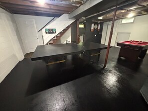 Games room - Home near the Indiana Dunes National & State Parks! (Michigan City)