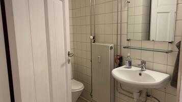 Bruser, håndklæder, Toiletpapir