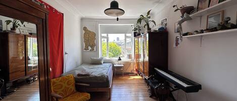 3 bedrooms, WiFi, bed sheets