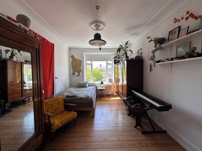 ARTIST HOME WITH SOUL IN THE HEART OF VESTERBRO