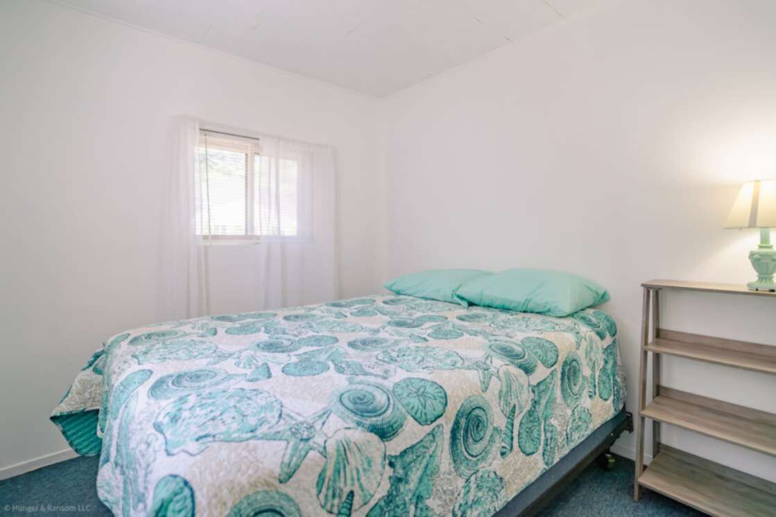 Chalet rustique classique, 2 chambres, vue sur le jardin | Espace de travail pour ordinateurs portables, accès au Wi-Fi (inclus)