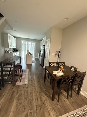 Dining - South Philly Terrace (Philadelphia)