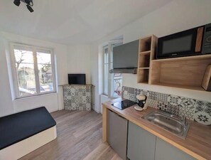 Interior - Your Cosy Studio in the Heart of Berry! (Ardentes)