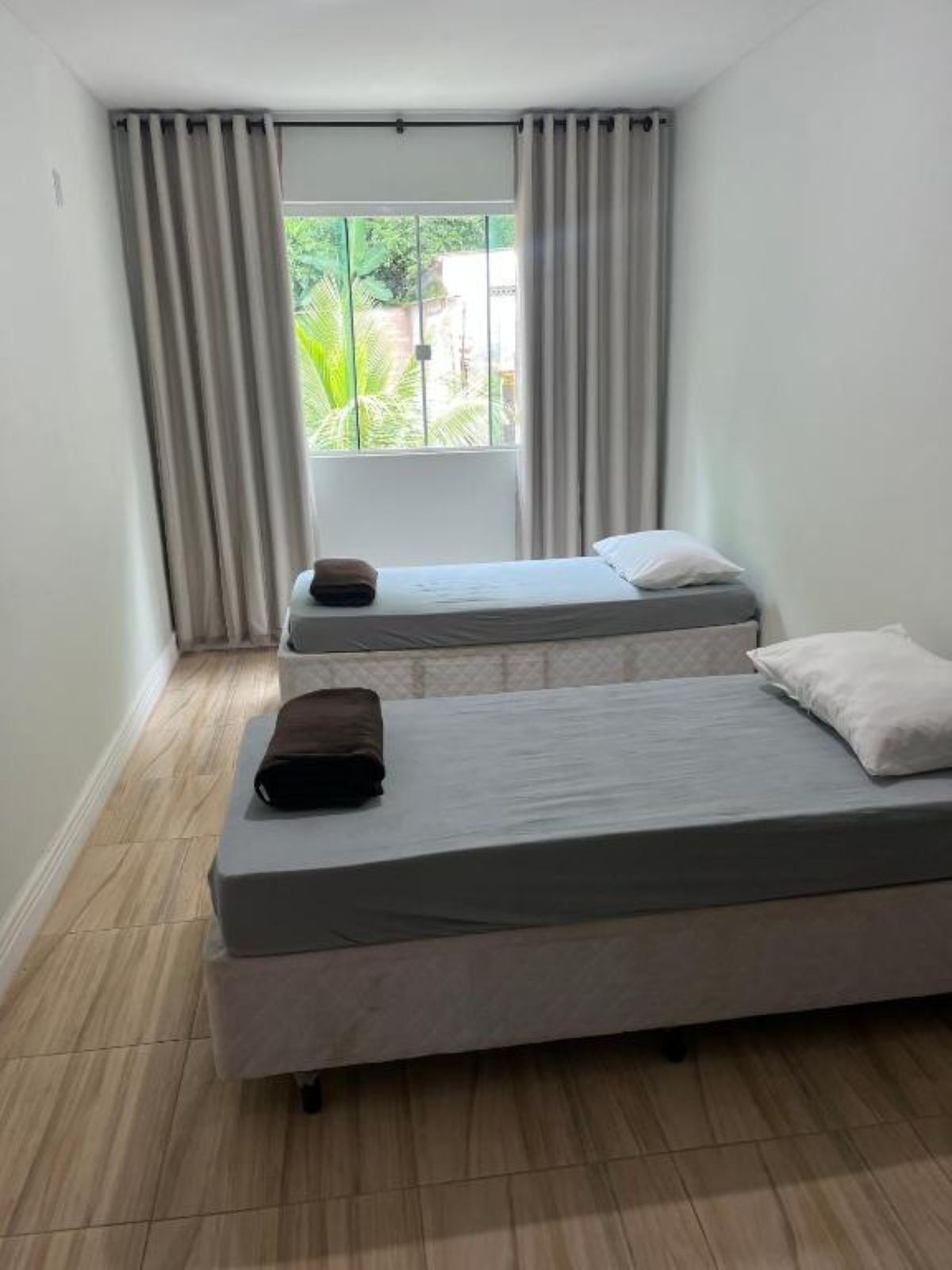 Quarto casal, sacada, vista para a cidade | Wi-Fi de cortesia