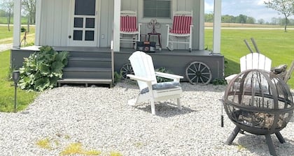 Cottage in Bancroft countryside for the perfect relaxing getaway.