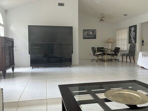 Interior - Spacious 4-bedroom house Next to IMG Academies (Bradenton)