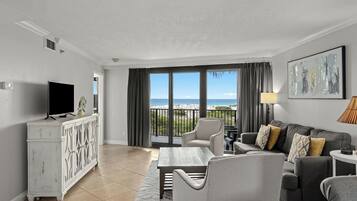 Apartment (2 Bedrooms) | Front of property