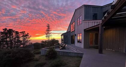 7 Blue Mile/White Water & Sea Cliff Views+Hot Tub