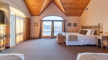 House (Multiple Bedrooms) | Interior