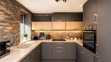 Microwave, oven, stovetop, electric kettle