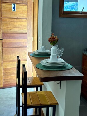Dining - Na entrada de Cunha, vista da cidade. Tudo perto! (Cunha)