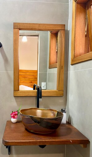 Bathroom - Na entrada de Cunha, vista da cidade. Tudo perto! (Cunha)
