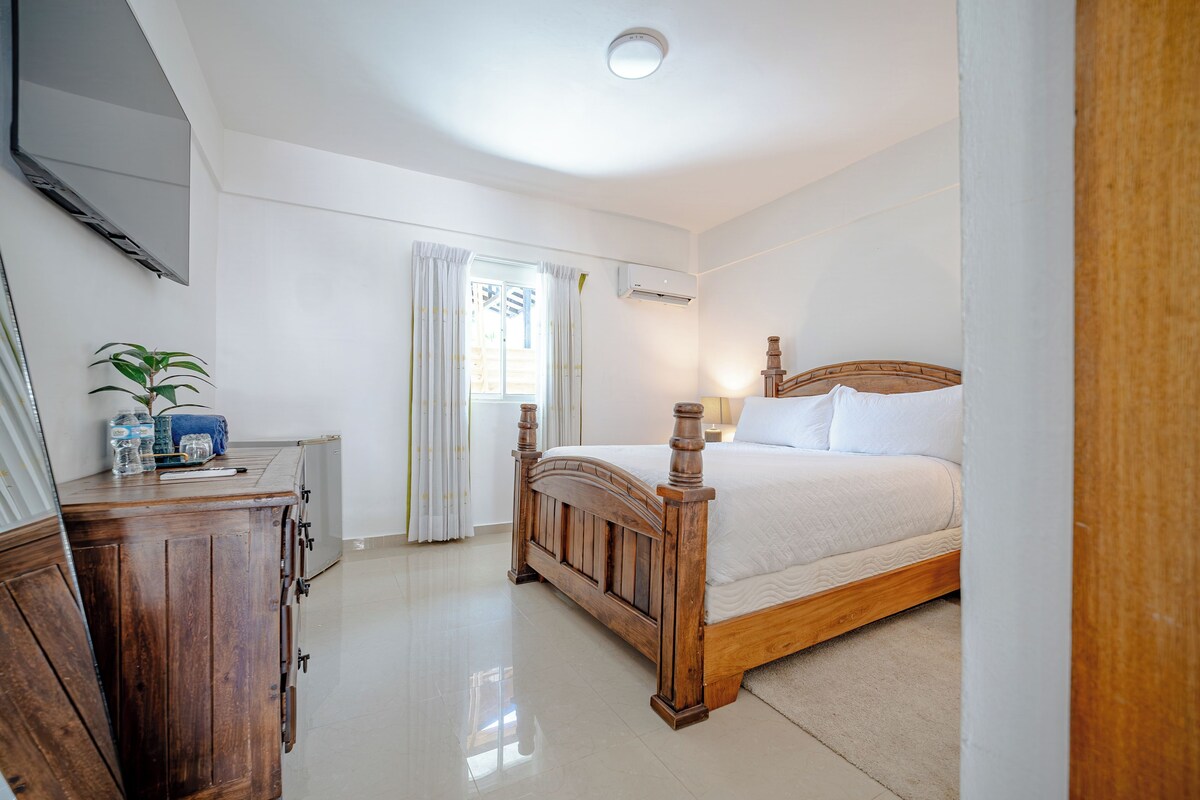 Junior Suite | Iron/ironing board, WiFi (free)