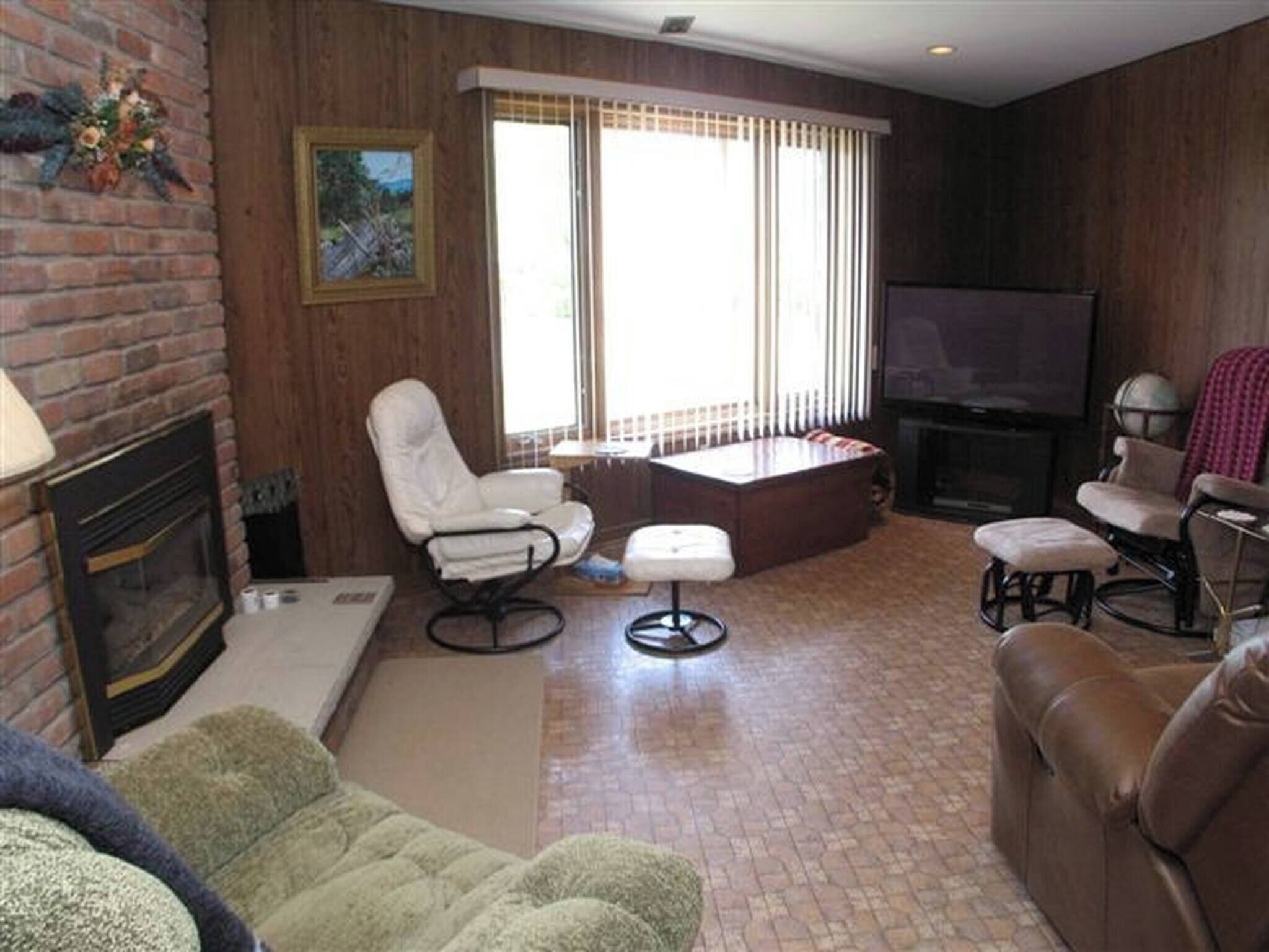 Chalet, 4 Bedrooms, Balcony | Living room
