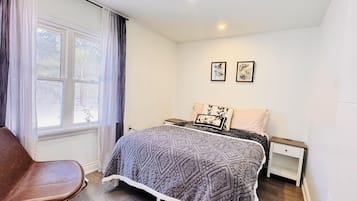 2 bedrooms, free WiFi, bed sheets