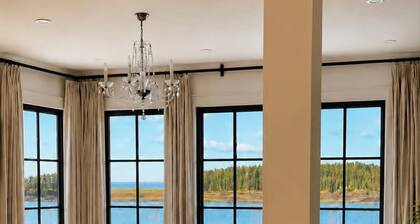 Classic maritime living; islands, water, wildlife & quiet forest trails...relax