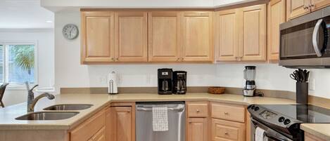 Coffee/tea maker, microwave, oven, stovetop