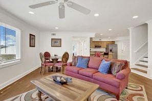 Unclassified image, 4 of 52, button - Sea Sight B: Chic 3BR Family Nest (Tybee Island)