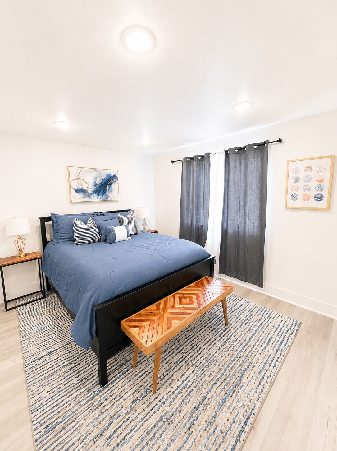 1 habitación, tabla de planchar con plancha, wifi gratis y ropa de cama 